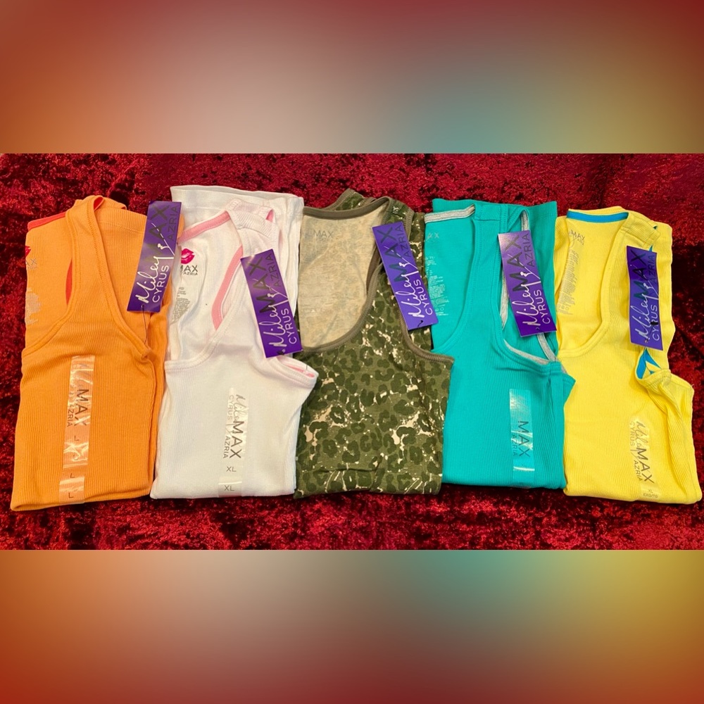 BNWT Bundle of 5 Miley Cyrus/Max Azria Ribbed Tank Tops Size: L/XL Mult Colors